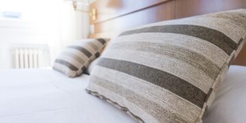 Decor, Accessories and Throw Pillows